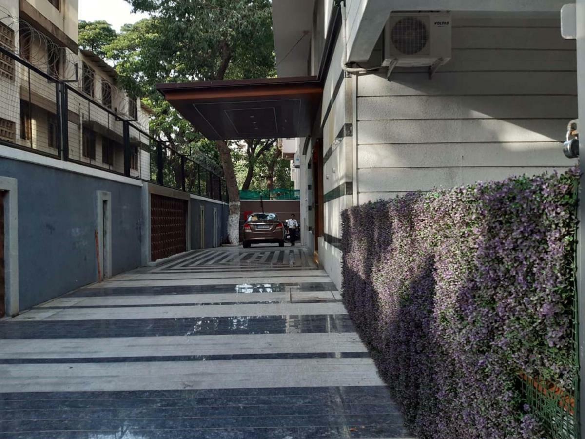 Mumbai House Luxury Apartments Santacruz East, Mumbai  Buitenkant foto