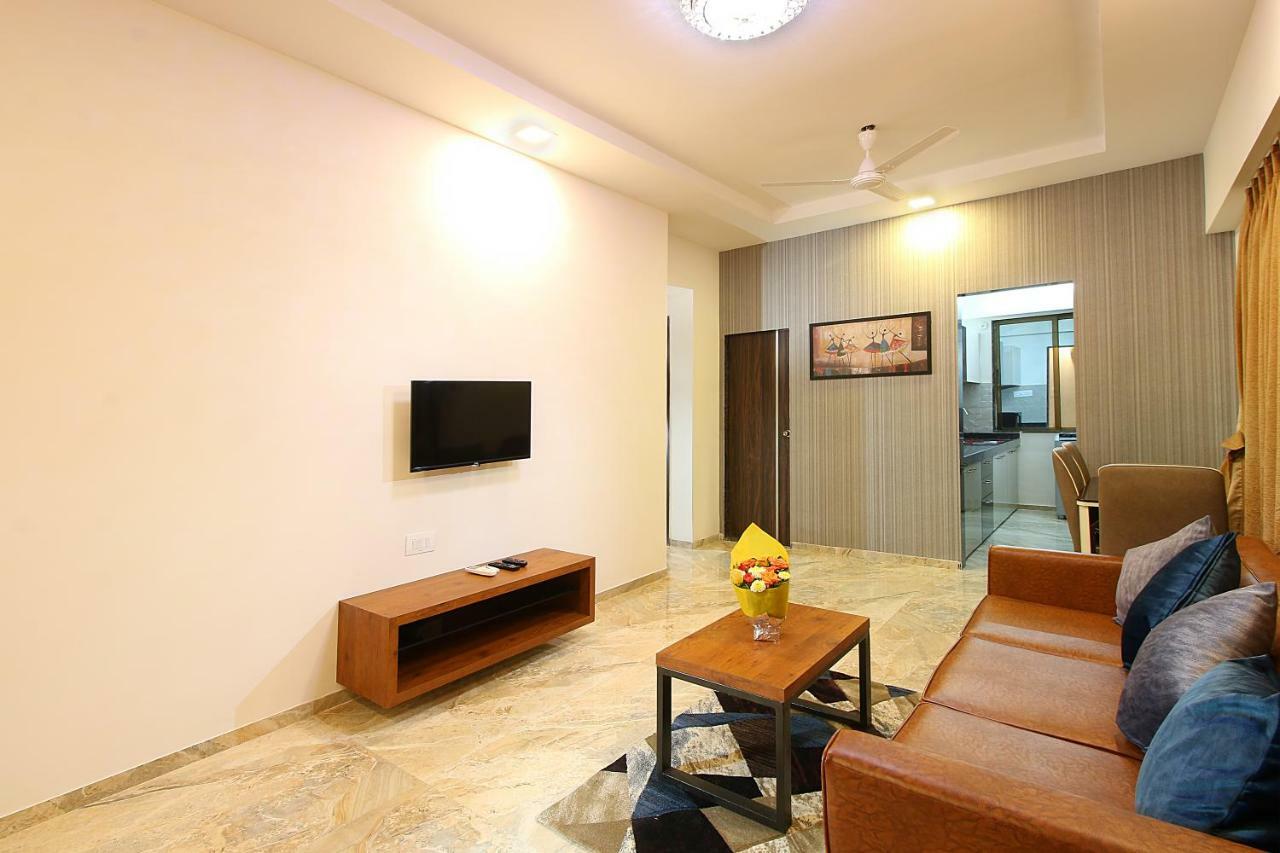Mumbai House Luxury Apartments Santacruz East, Mumbai  Buitenkant foto