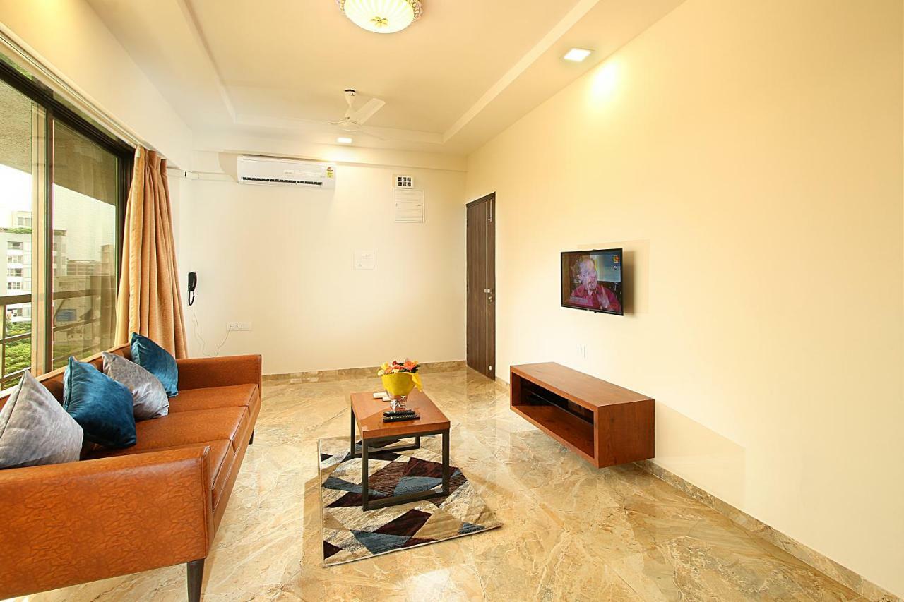 Mumbai House Luxury Apartments Santacruz East, Mumbai  Buitenkant foto